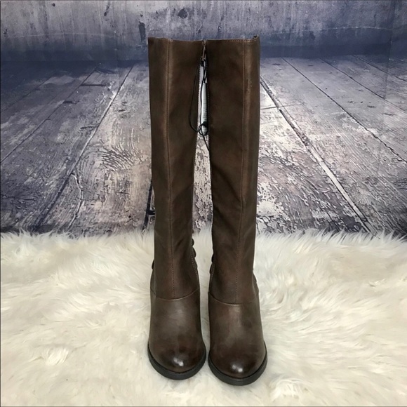 💥Back in Stock💥Tall Lace Up Brown Boots - Picture 2 of 4